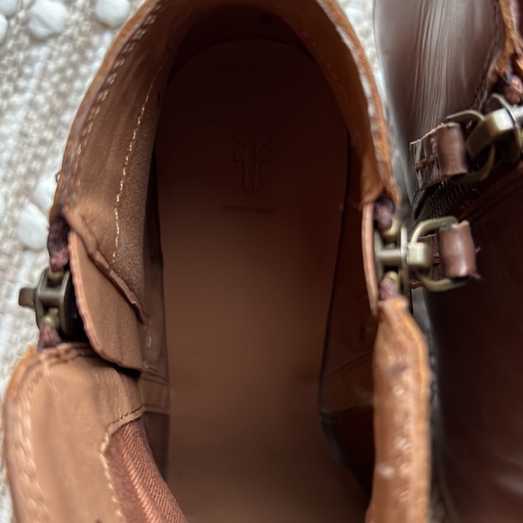 Frye boots. 👢 - Picture 11 of 12